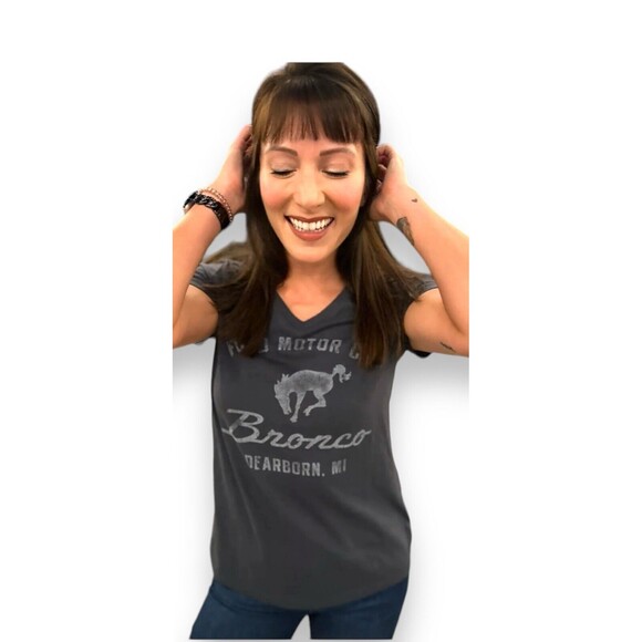Ford Bronco Women's Vintage Logo Distressed Charcoal Grey V-Neck T-Shirt Medium - Picture 3 of 10